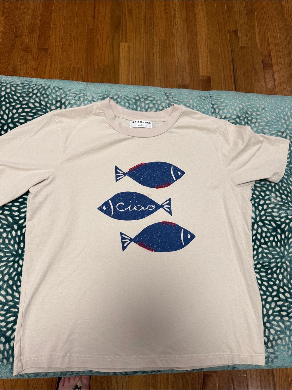 Raisonner Cream 'Ciao' Fish Graphic Short Sleeve Tee